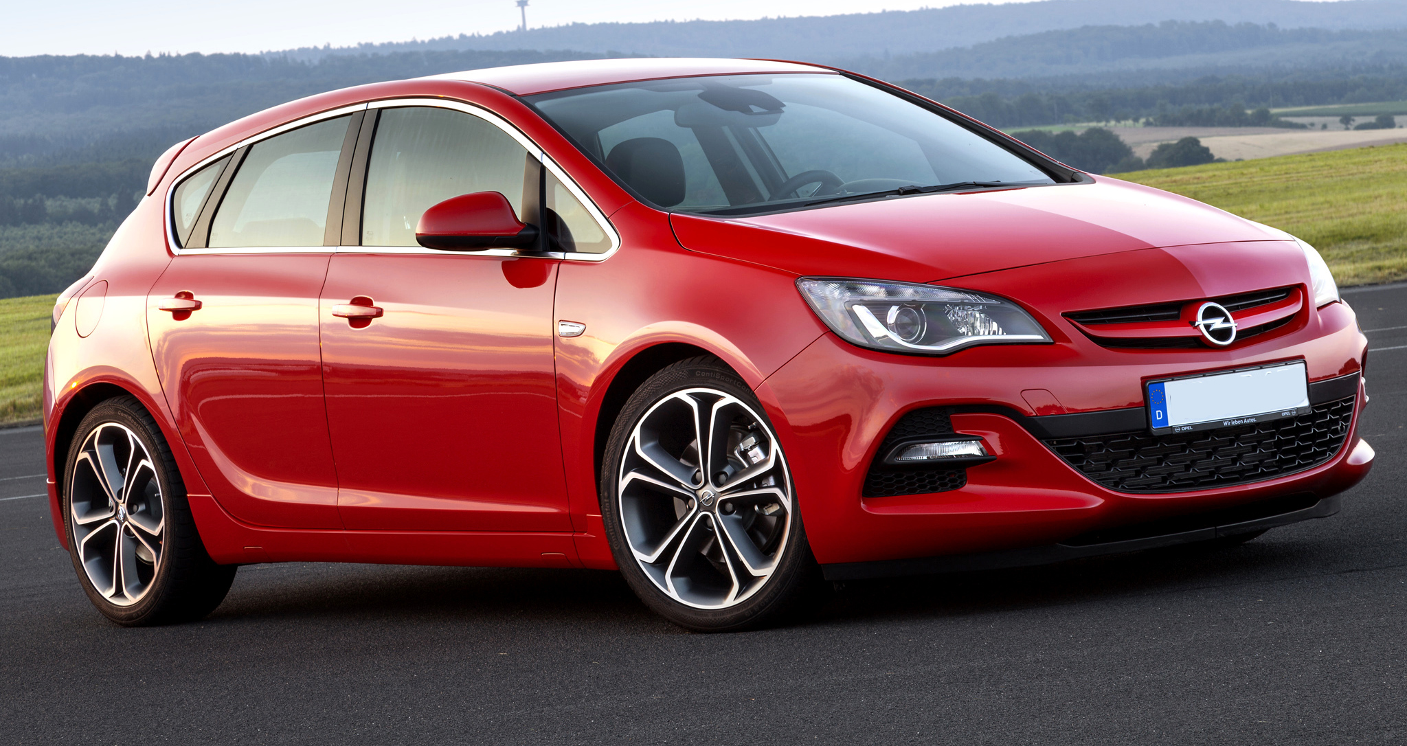 Opel Astra J — описание модели фото