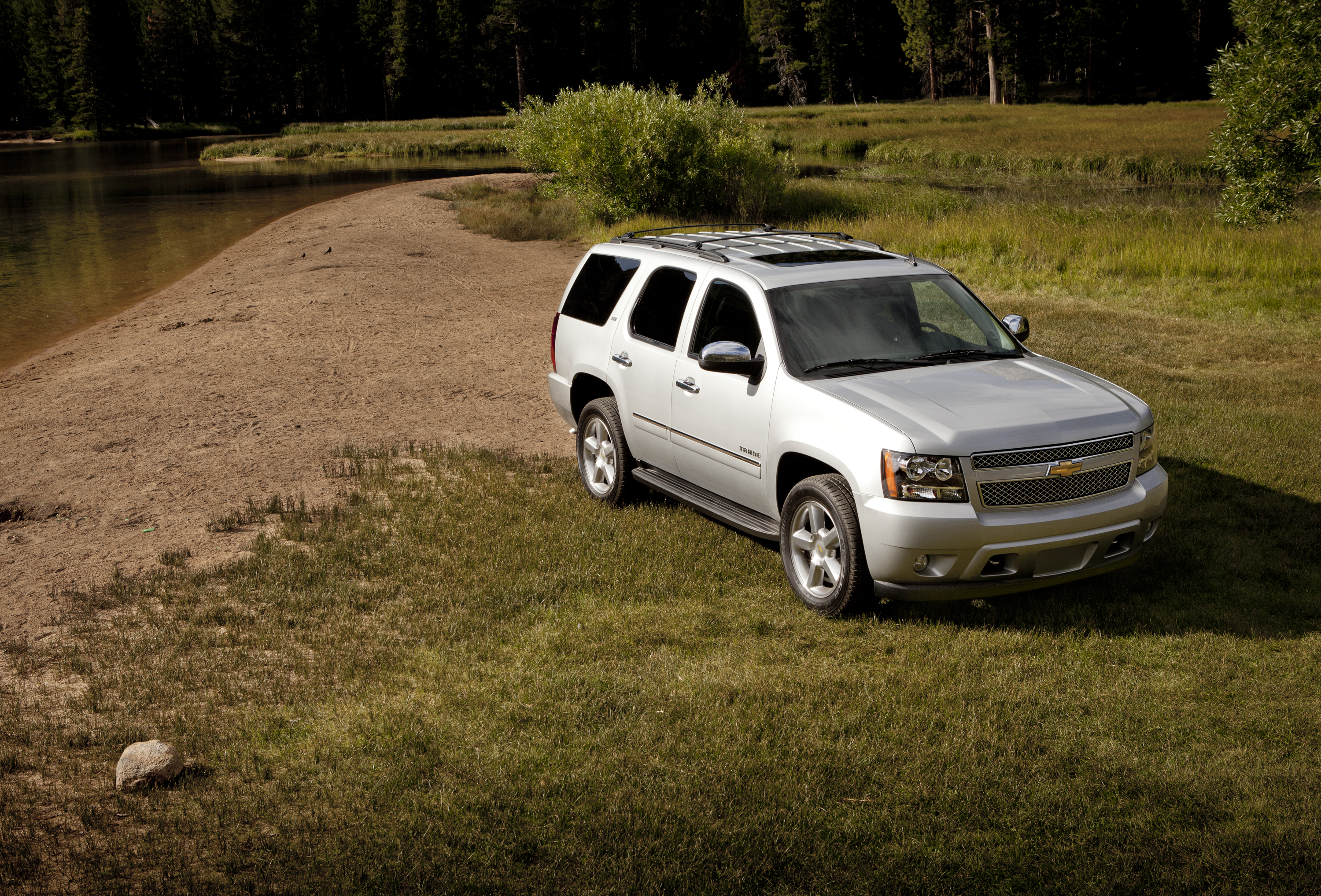Chevrolet Tahoe (GMT 900) — описание модели фото