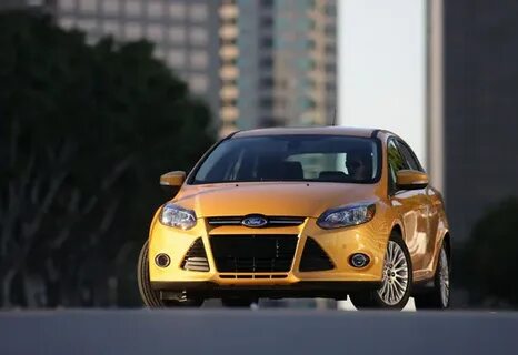 Мерцают заводские дневные ходовые огни Ford Focus 3 фото