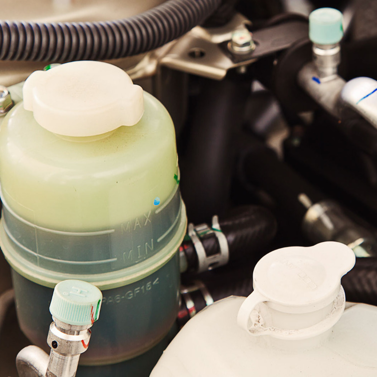 Как часто нужно менять тормозную жидкость в VW Passat B7?