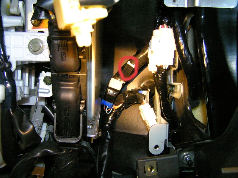 Самостоятельная замена лампы подсветки АКПП на Nissan X-Trail II фото