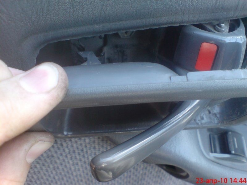 Как снять обшивку двери Toyota Camry VII фото