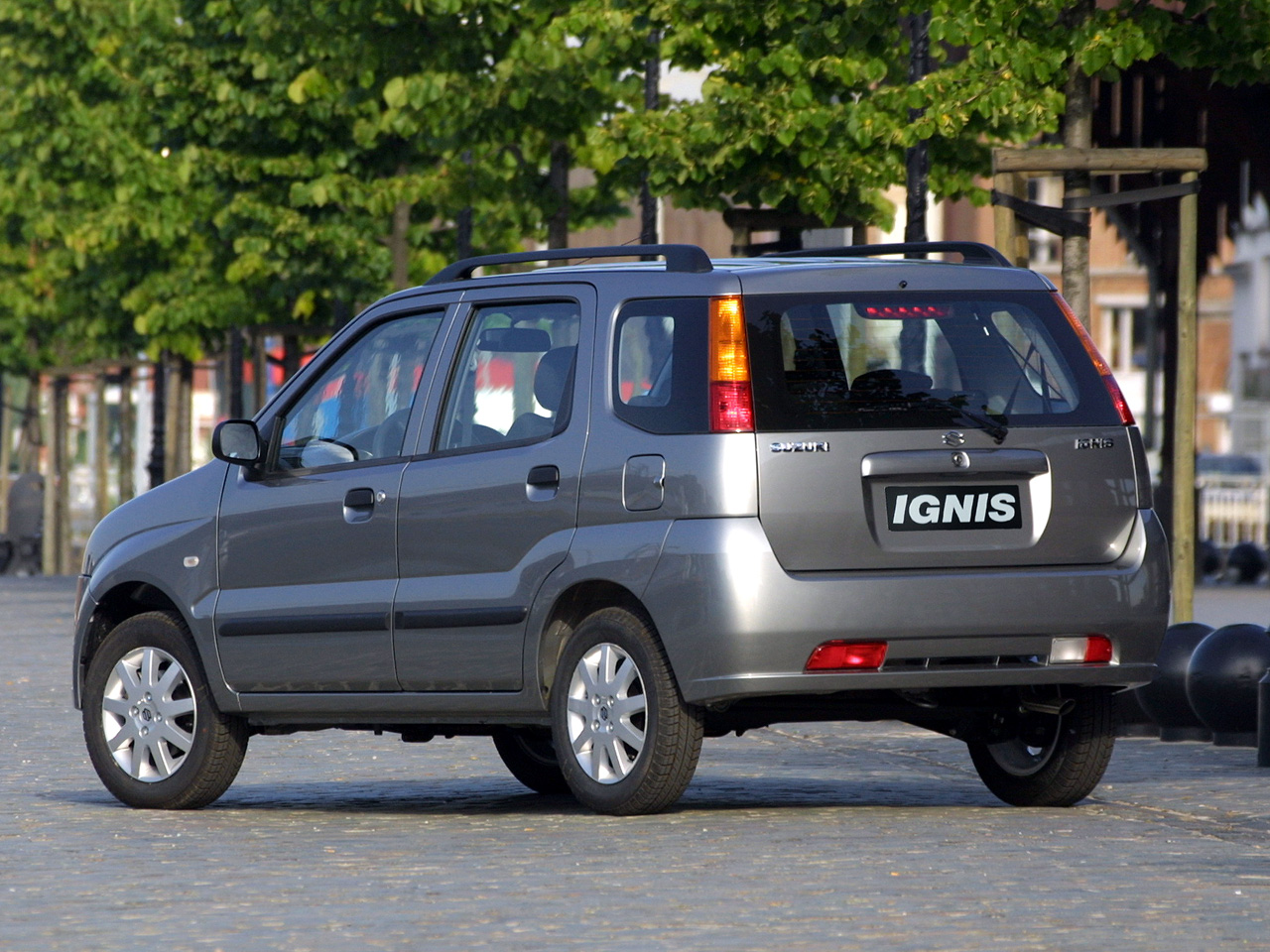 Suzuki Ignis — описание модели фото