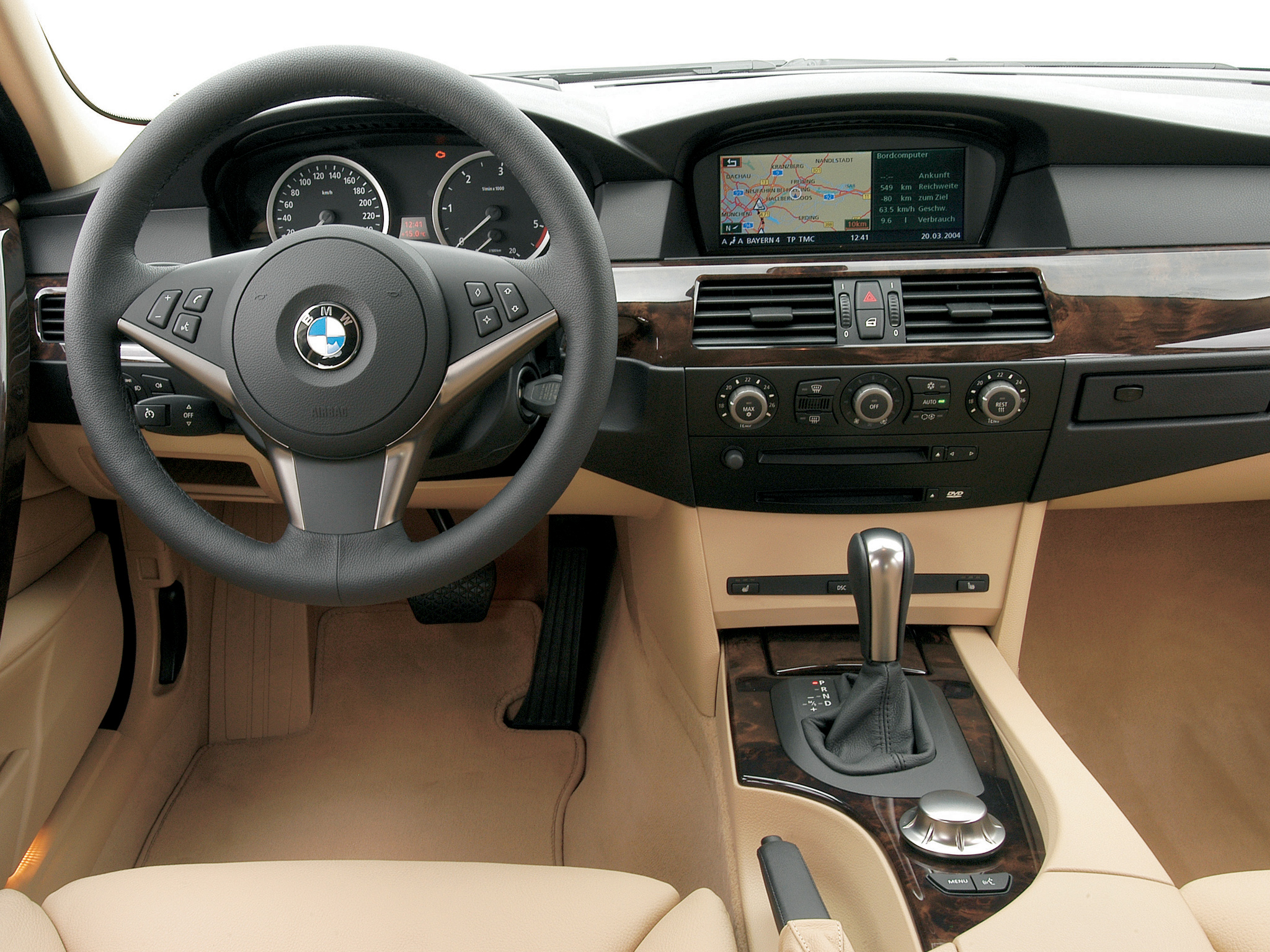 Для чего в BMW 5 E60 нужна кнопка Rest фото