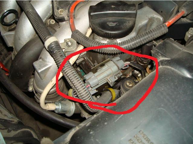 Глохнет и перестает заводиться двигатель после стояния в пробках на Nissan Tiida фото