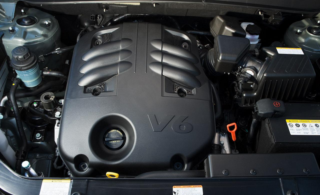Как установить приводной ремень на двигатель с автоматическим натяжителем на Hyundai Santa Fe II?