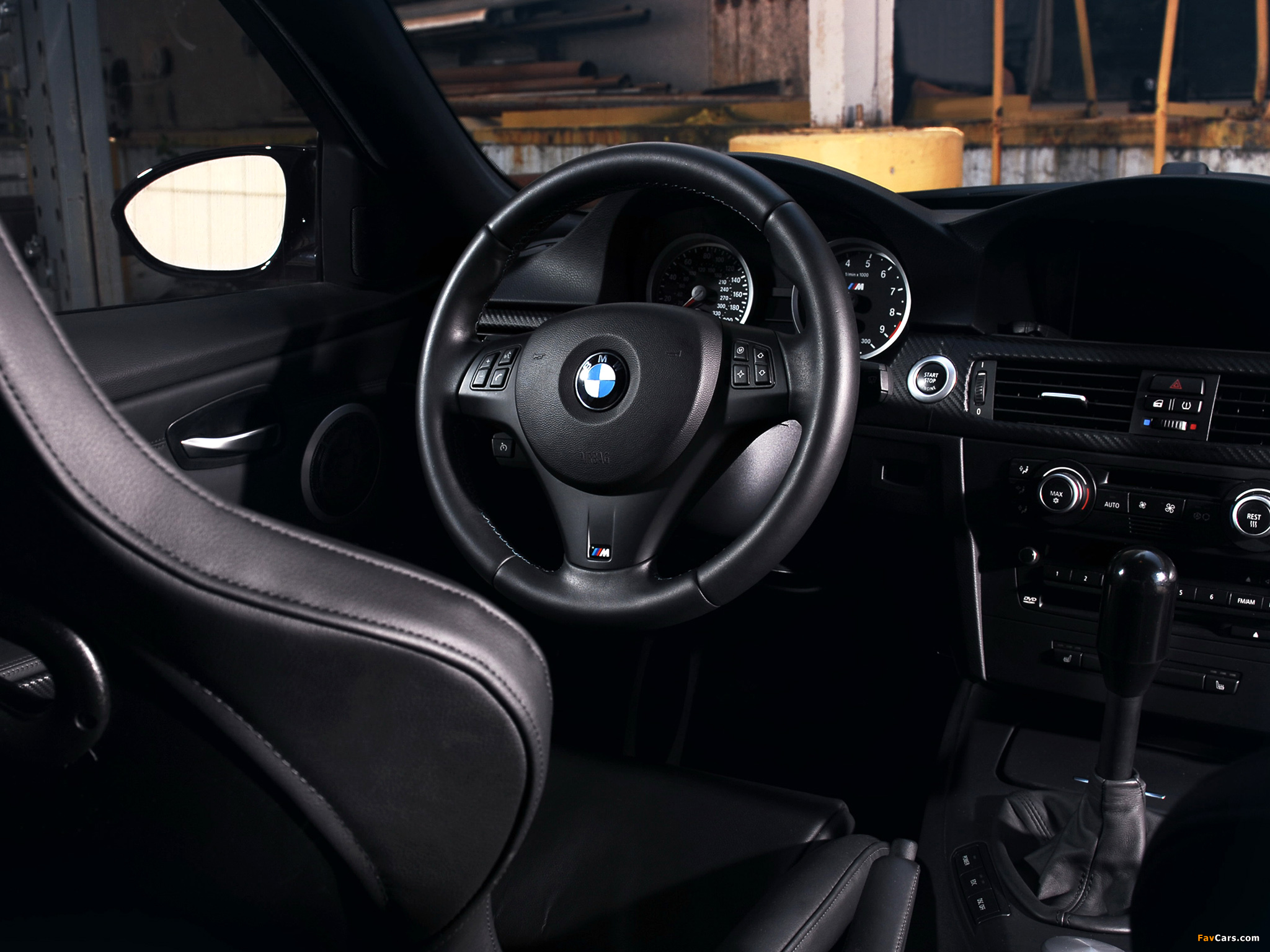 Почему в BMW 3 E90 периодически загорается индикатор «Активный круиз-контроль выключен» фото