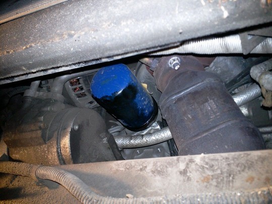 Замена масляного фильтра и радиатора на дизельном Chevrolet Captiva фото