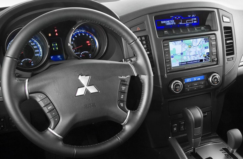 Обнуление системы напоминания о техобслуживании на Mitsubishi Pajero 4 фото