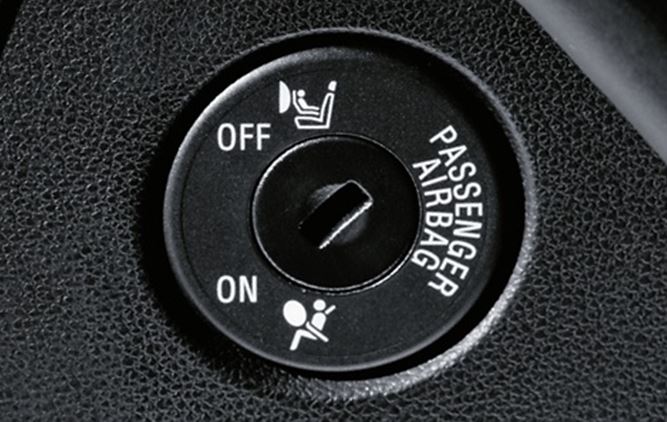 Отключение подушки безопасности переднего пассажира на Volkswagen Touareg II (NF) фото