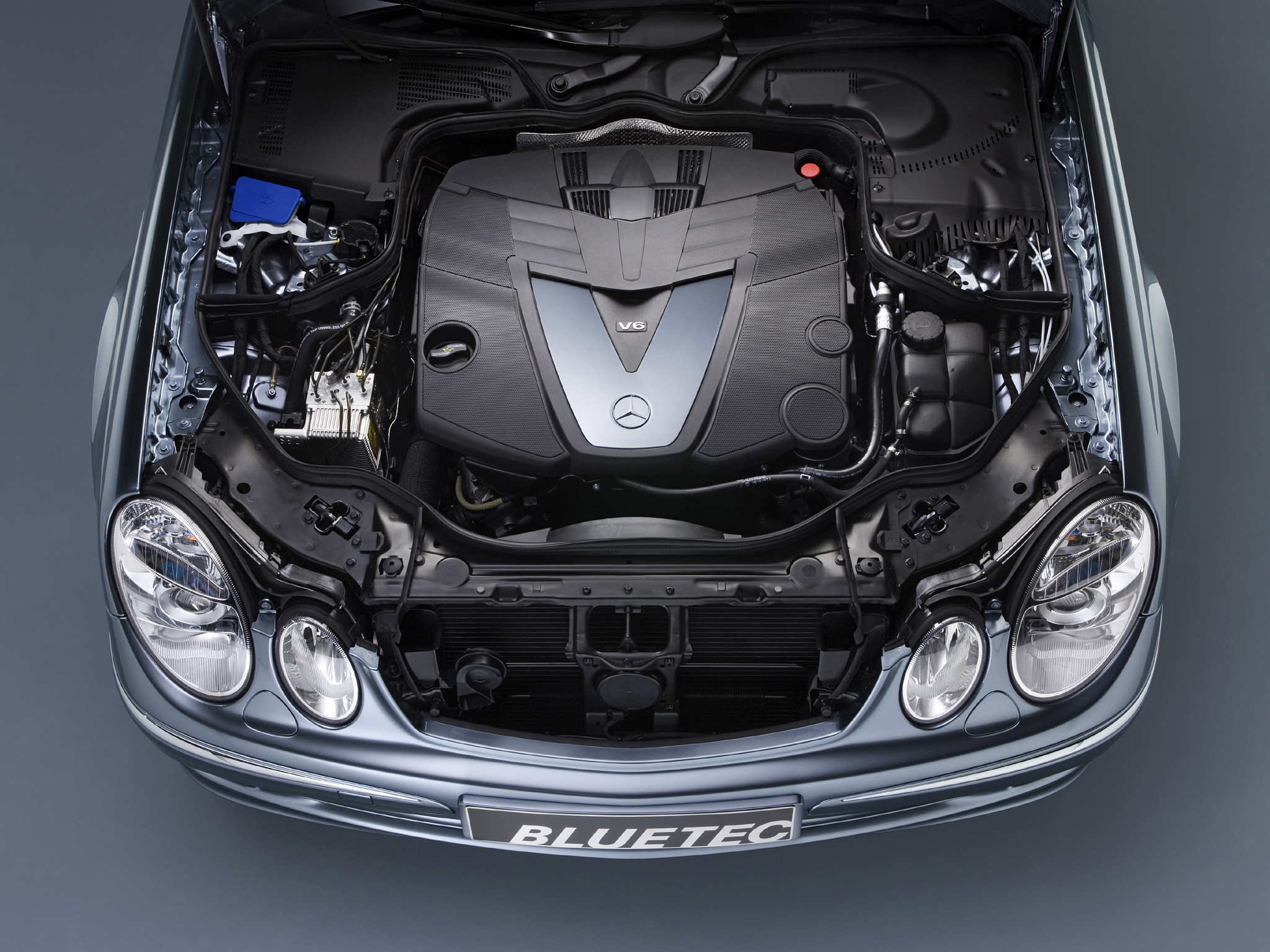 Какие сложности могут возникнуть при самостоятельной замене форсунок на дизельном двигателе Mercedes E-Class (W211) фото