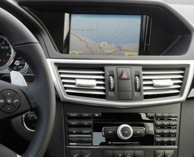 Как сделать, чтобы DVD-проигрыватель Mercedes E-Class (W212) показывал видео при движении фото