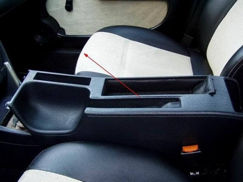 Снятие передних сидений на Audi 100 C4 фото