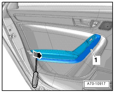 Снятие обшивки передней двери на Audi А4 В8