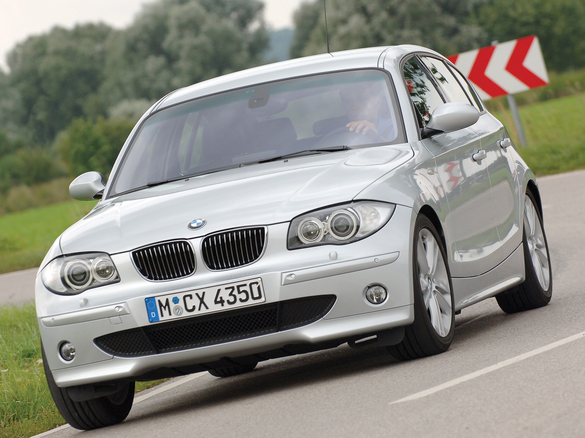 Буксировка прицепа на BMW 1-Series Е87 фото