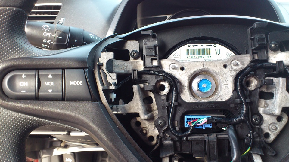 Установка кнопки омывателя фар на Honda Civic VIII