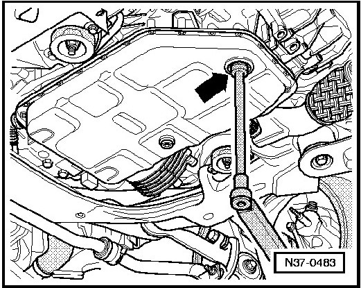 Проверка уровня жидкости АКПП на Audi А4 В7 фото