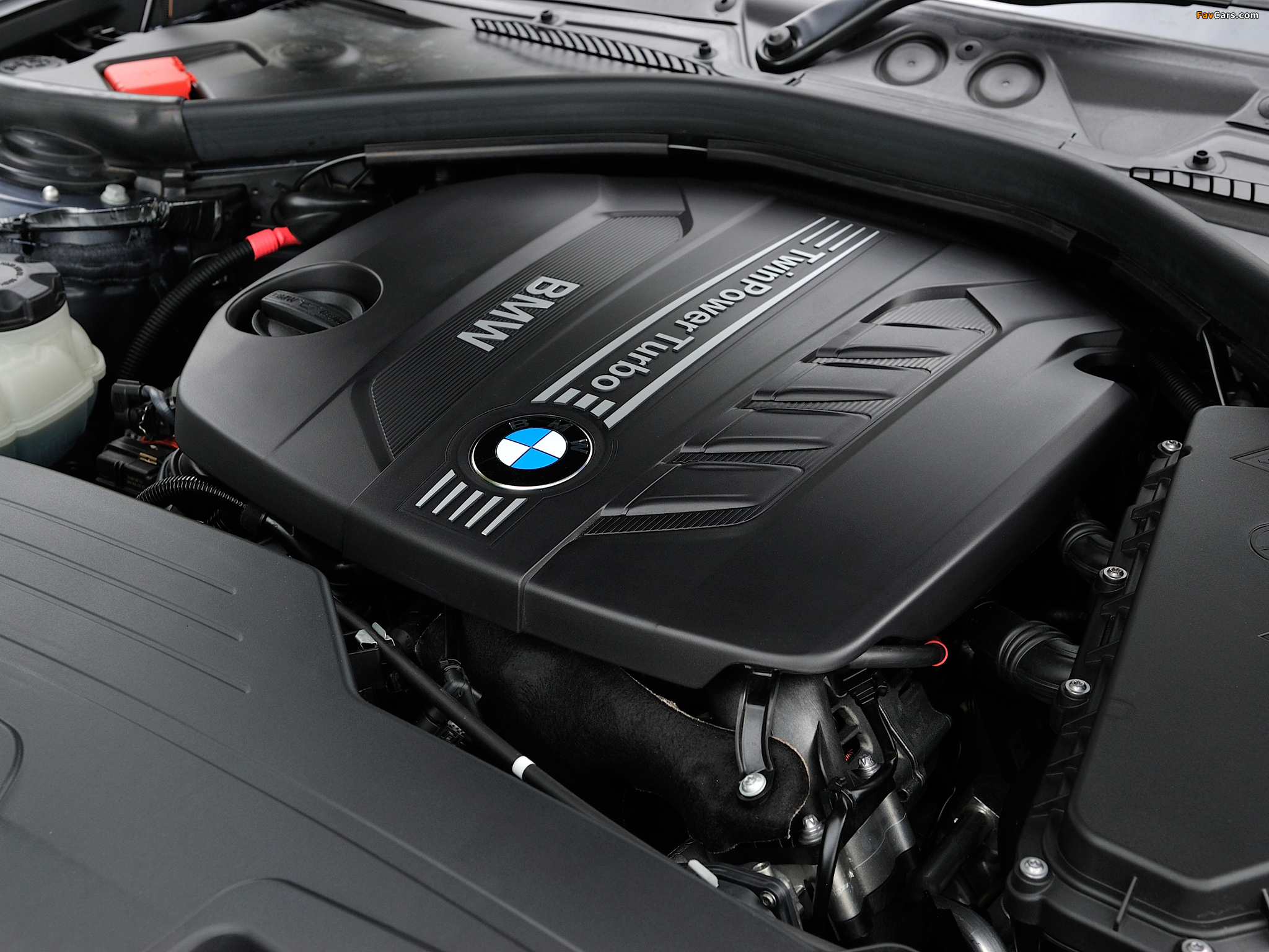 Типы двигателей для BMW 1-Series F20 фото
