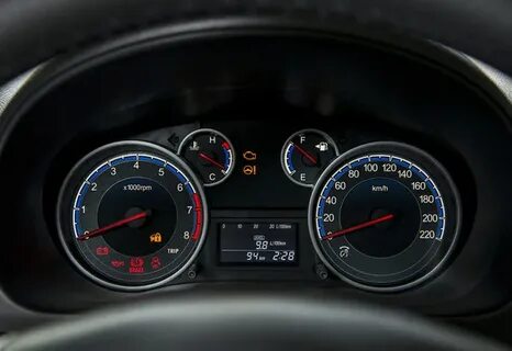 Функции информационного дисплея Suzuki SX4 фото