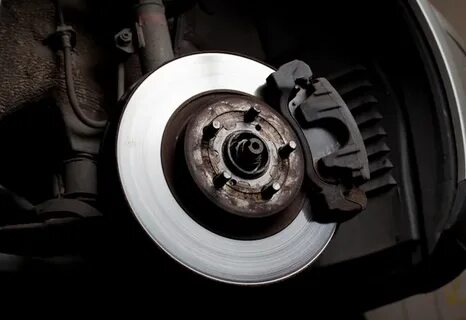 Замена задних тормозных колодок на Honda Civic VIII фото