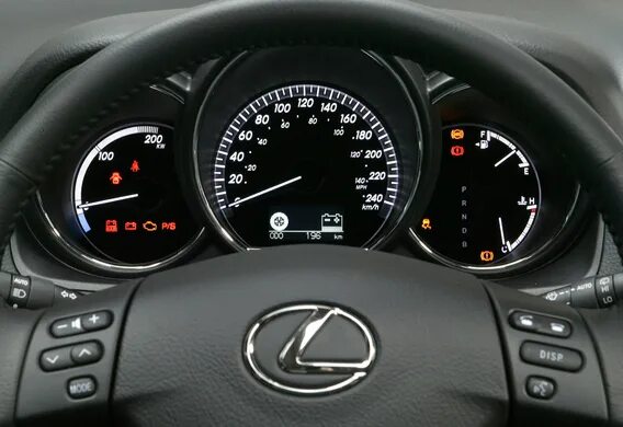 Что означает индикатор P/S на панели Lexus RX400h? фото