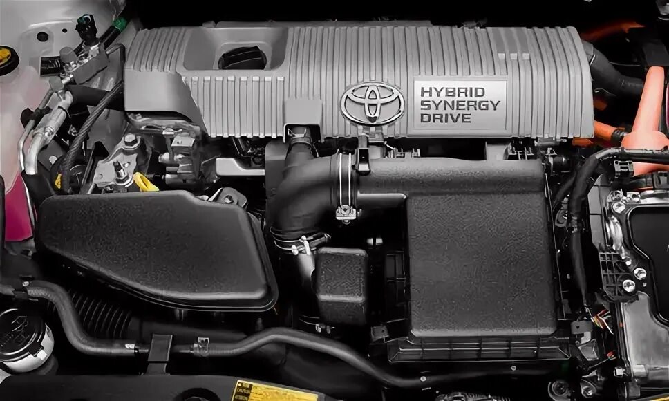 Замена масла в ДВС на Toyota Prius