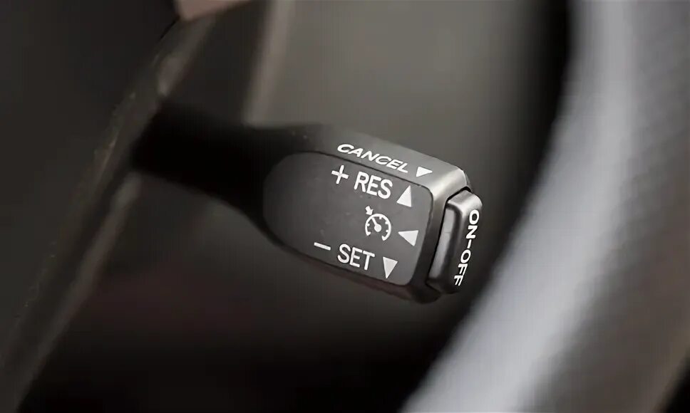 Как пользоваться круиз-контролем на Toyota Prius
