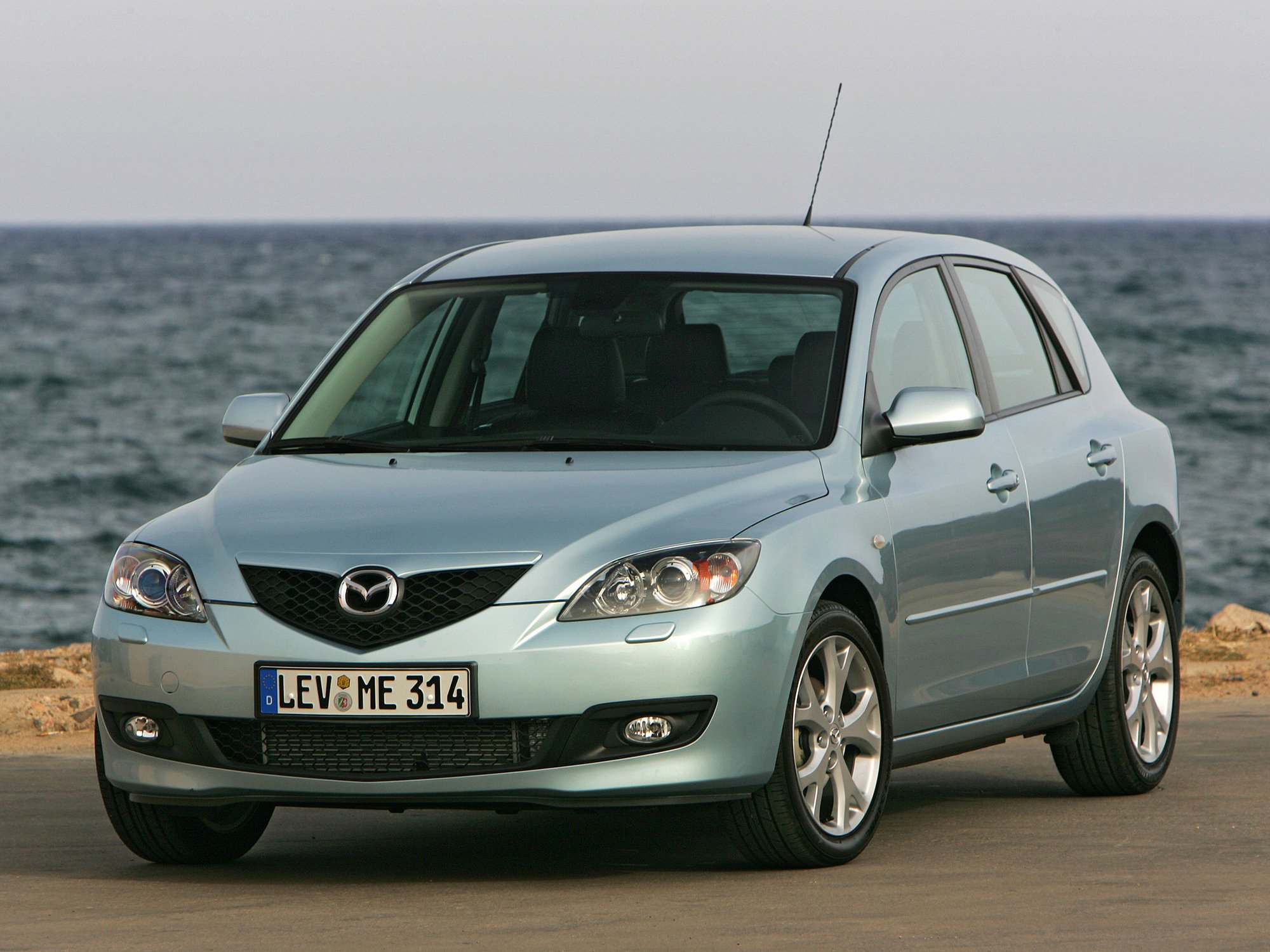Выбор топлива на Mazda 3 (I) фото
