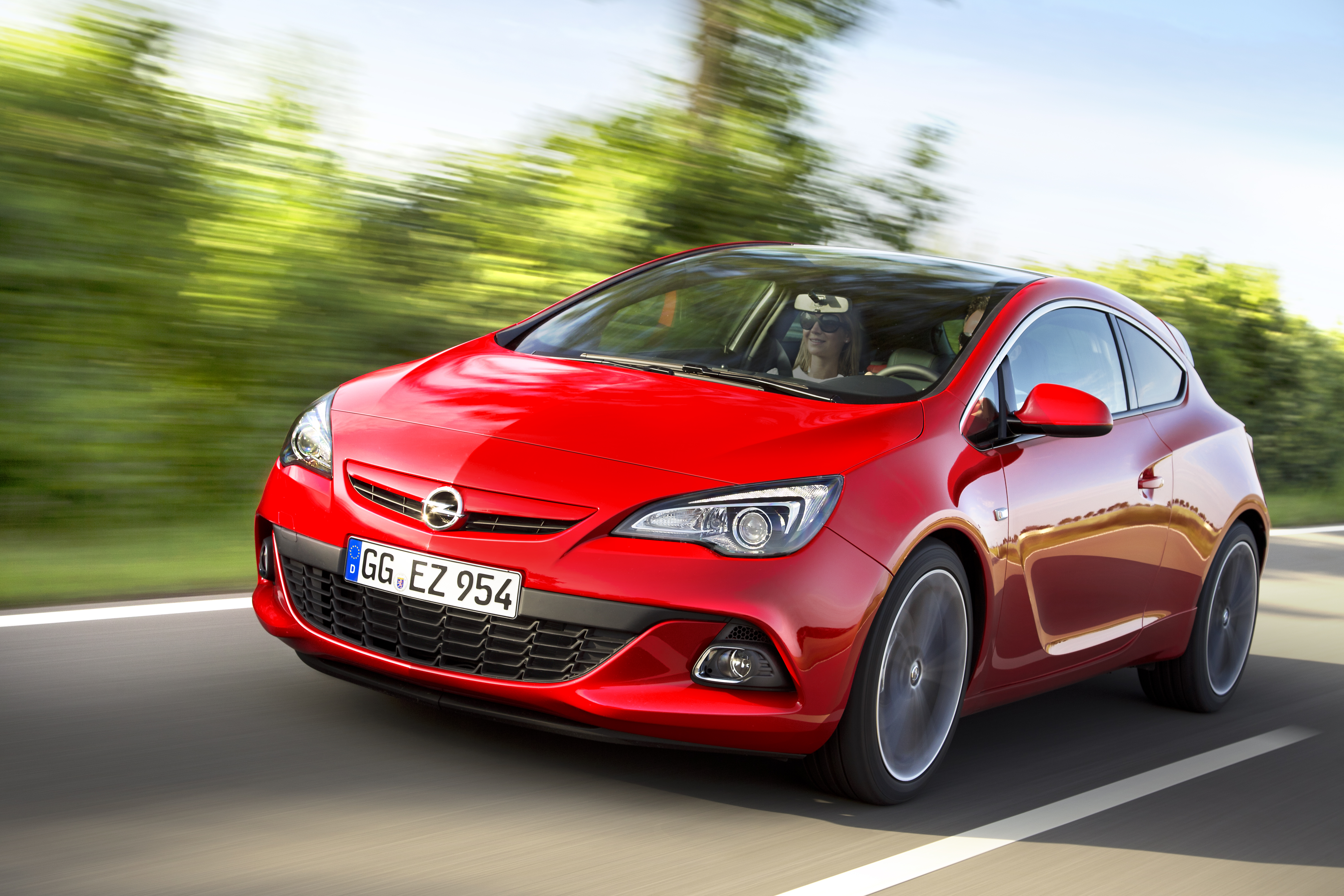 Какие шины подойдут на Opel Astra J GTC? фото