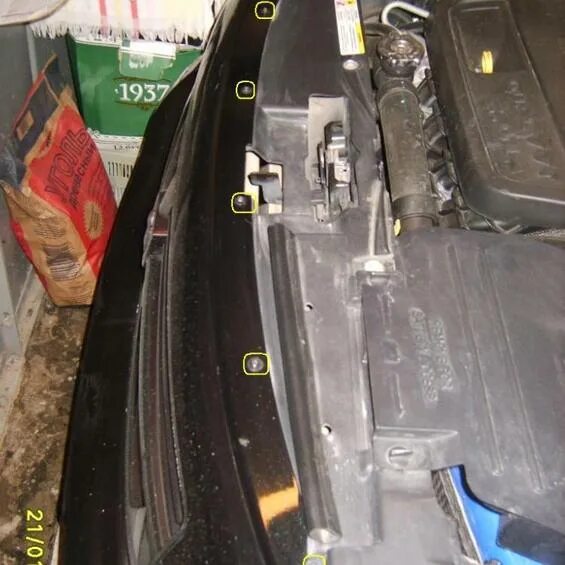 Демонтаж переднего бампера Dodge Caliber