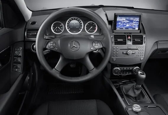 Особенности работы магнитолы на Mercedes-Benz C-Klasse (W204) фото