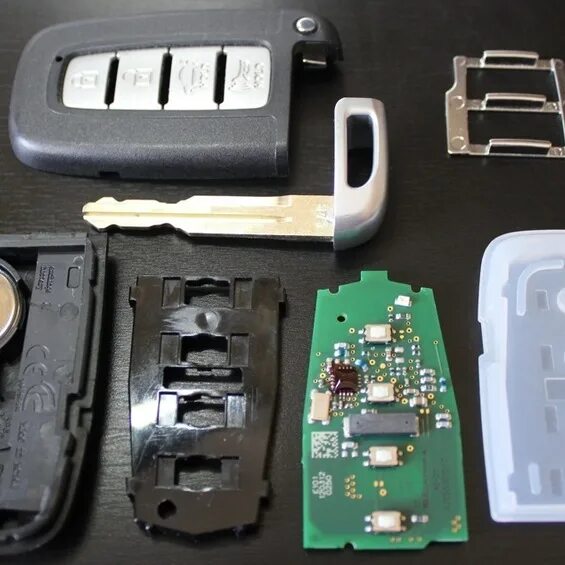Как поменять батарейку в ключе Hyundai ix35